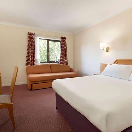 Days Inn Southampton Rownhams Chilworth  Buitenkant foto