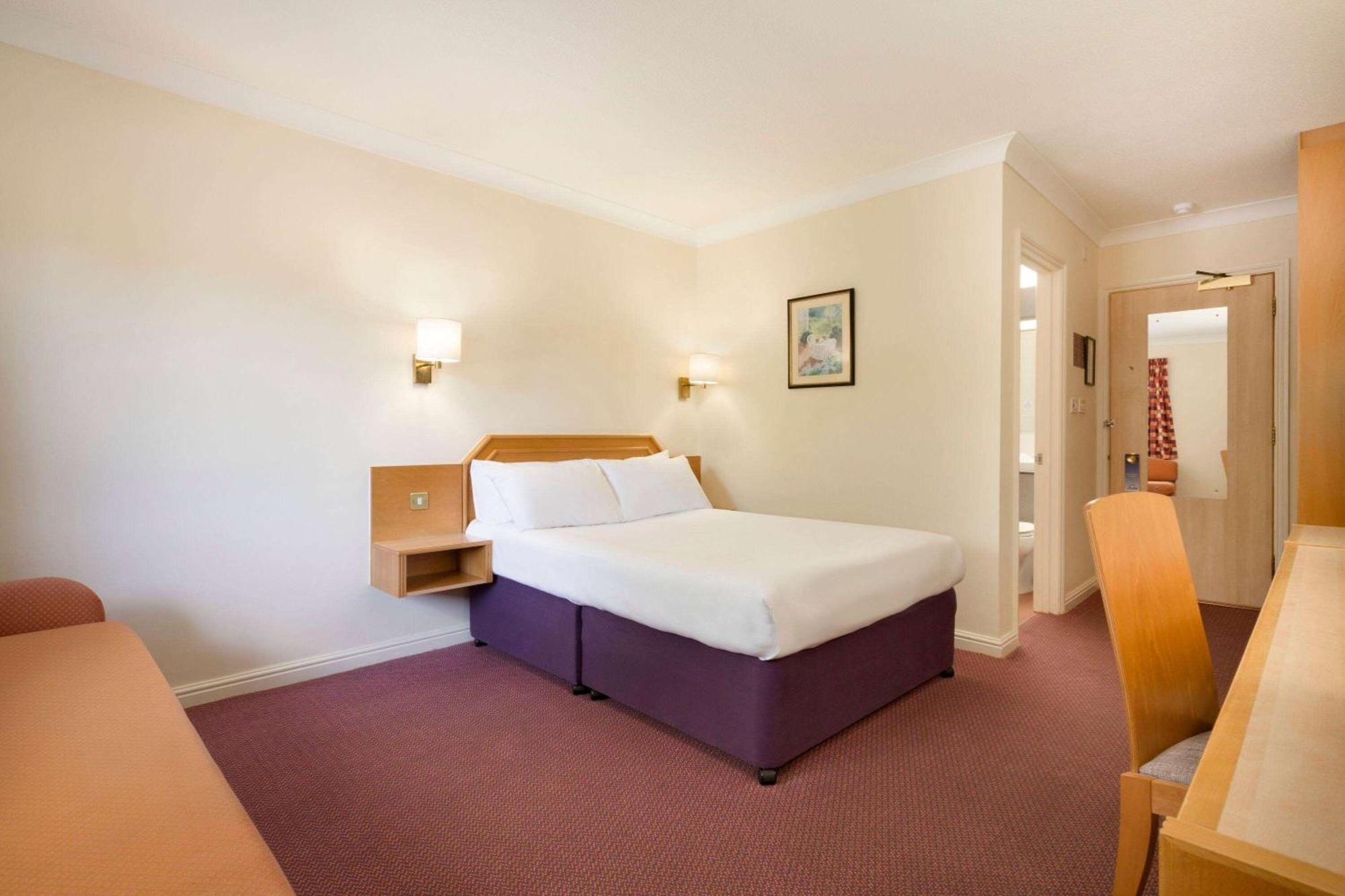Days Inn Southampton Rownhams Chilworth  Buitenkant foto