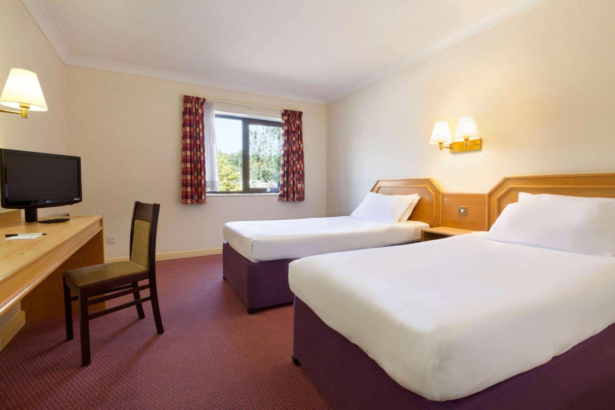 Days Inn Southampton Rownhams Chilworth  Buitenkant foto