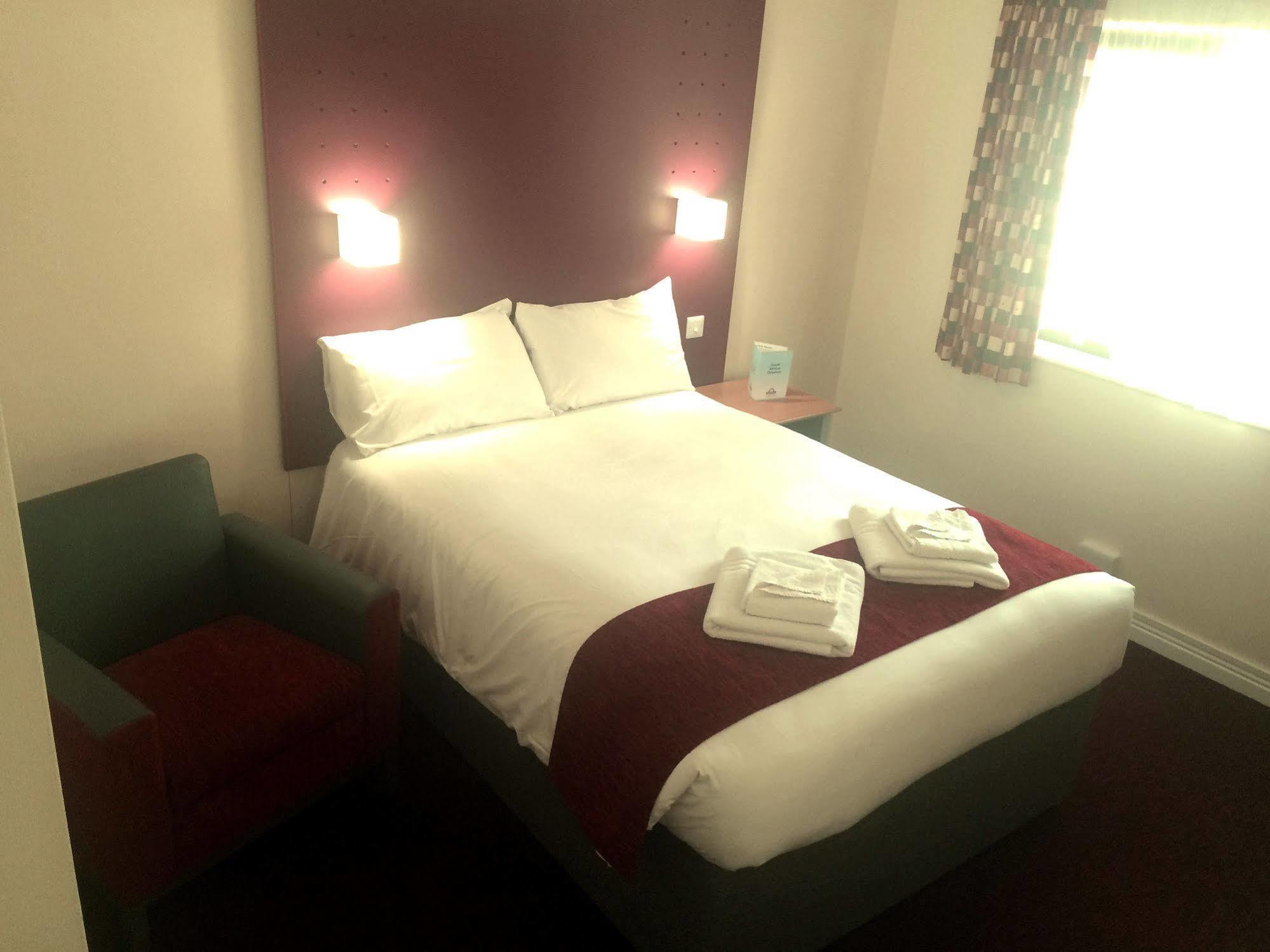 Days Inn Southampton Rownhams Chilworth  Buitenkant foto