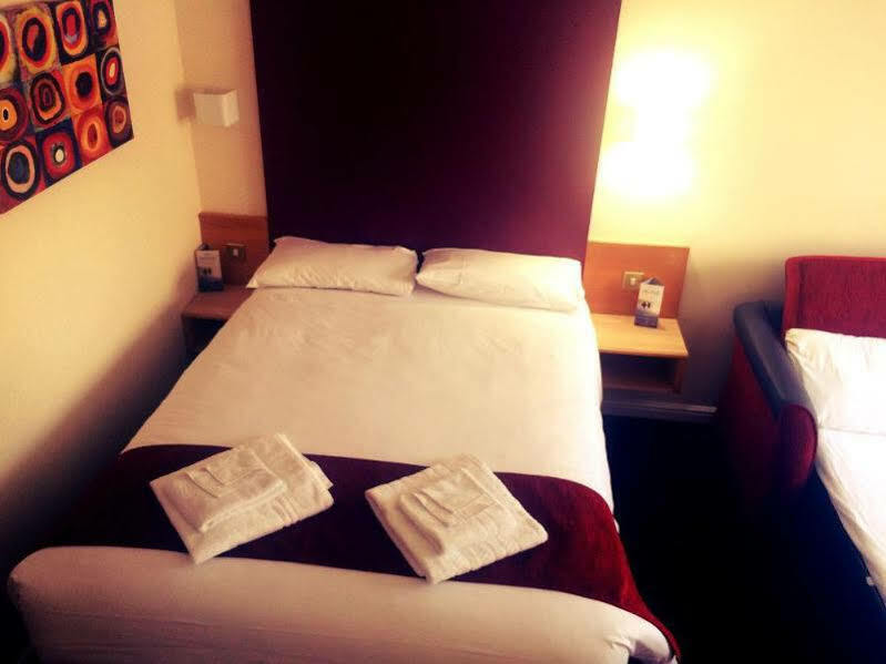 Days Inn Southampton Rownhams Chilworth  Buitenkant foto